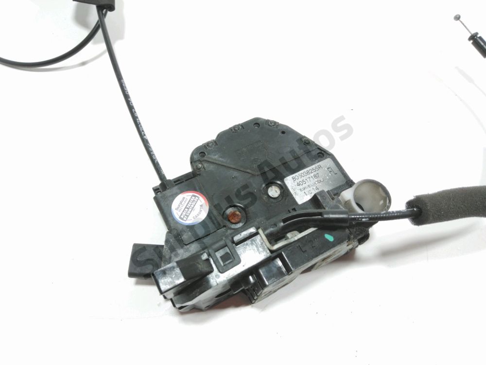 Serrure de porte avant gauche