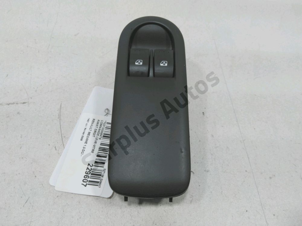 Commande leve-vitre avant droit