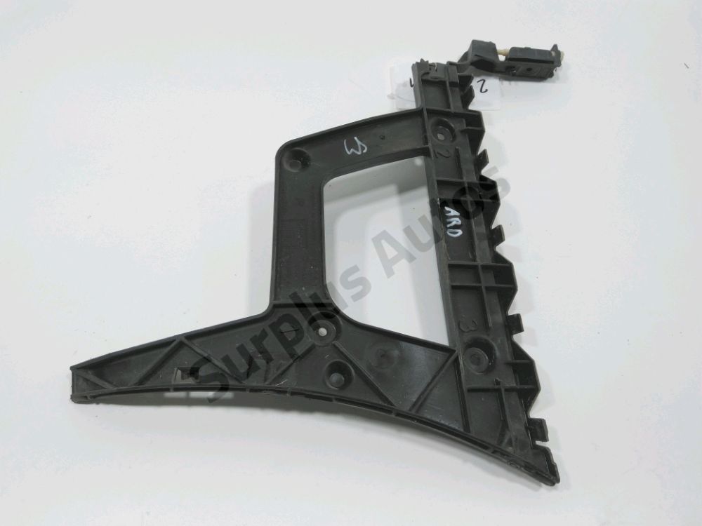 Support droit de pare-choc arriere