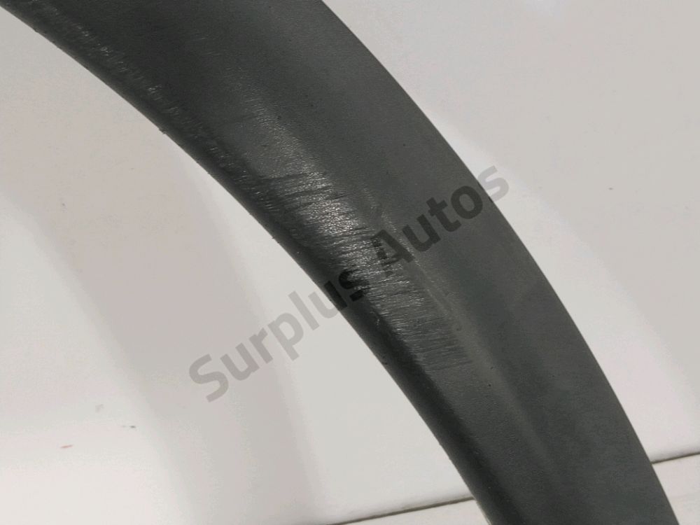 Elargisseur d'aile arrière gauche