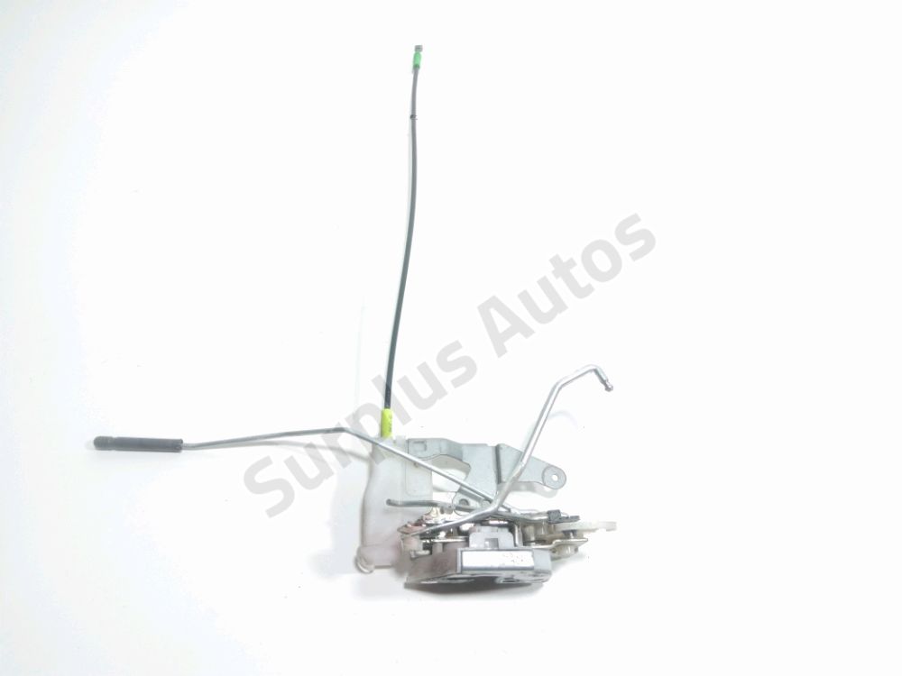 Serrure de porte avant droite