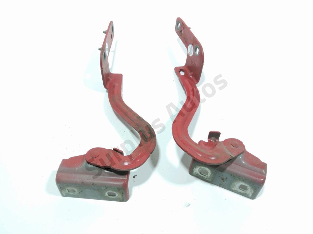 Jeu de charnieres de capot