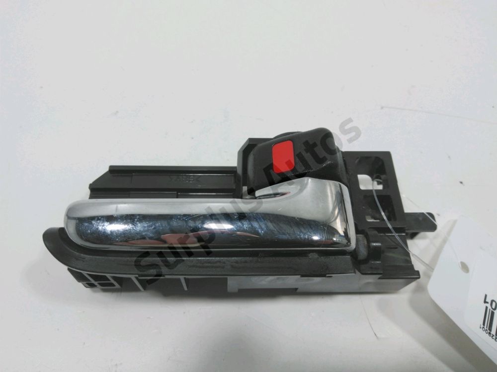 Poignee interieure porte avant droite