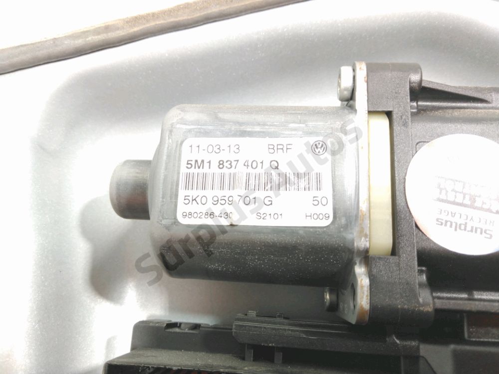 Lève-vitre électrique avant gauche