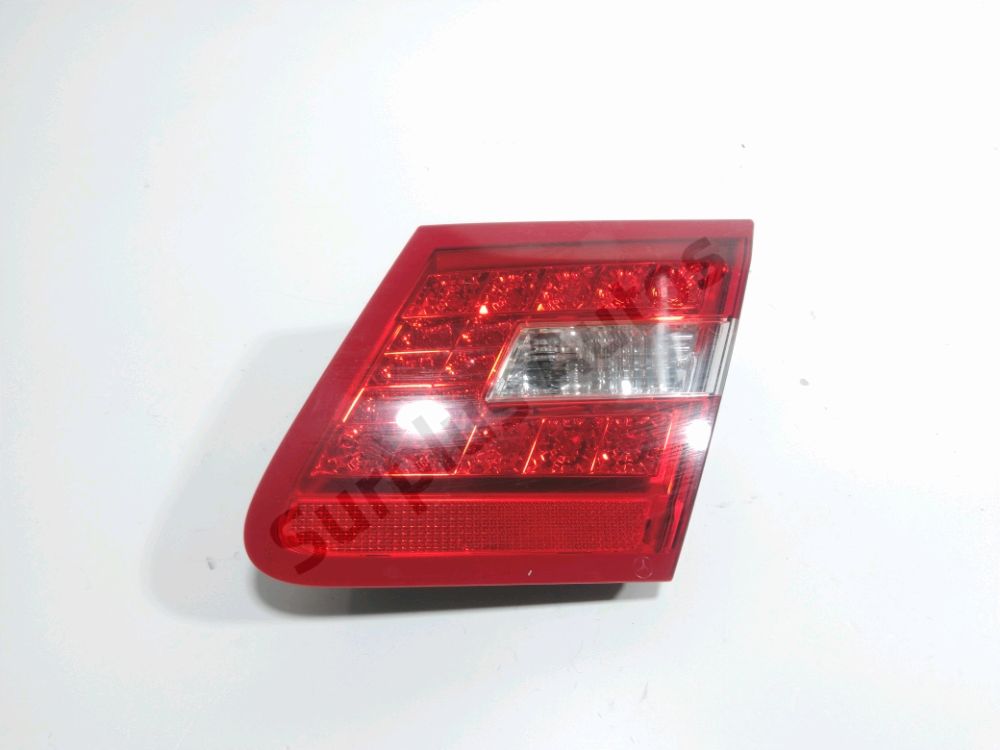 Feu arrière intérieur droit