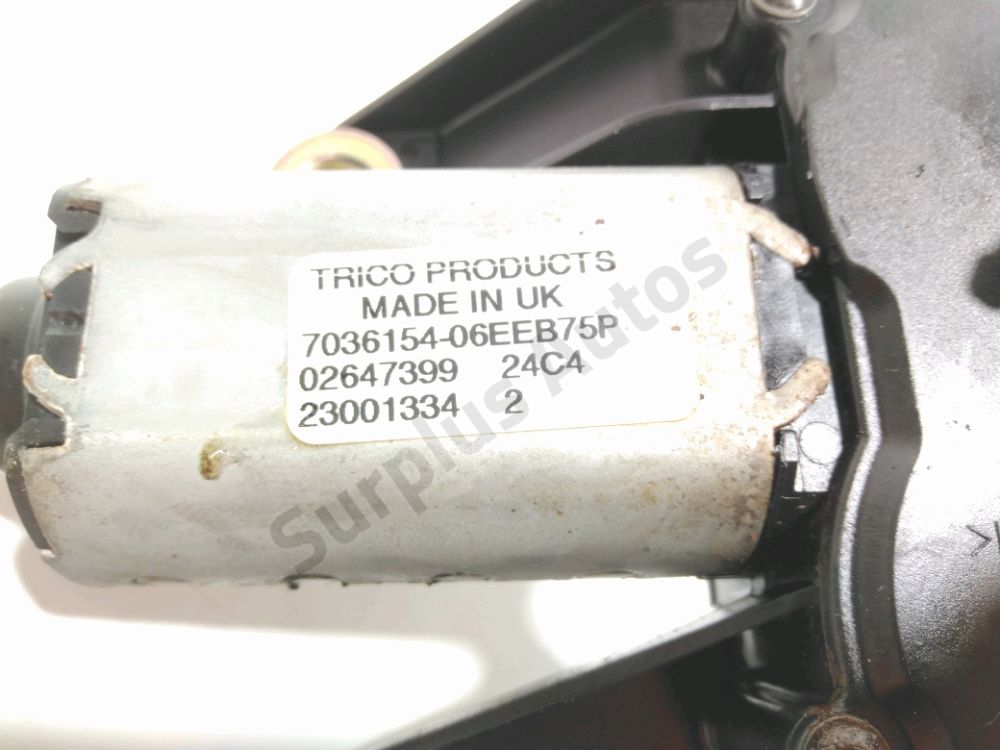 Moteur d'essuie glace arrière