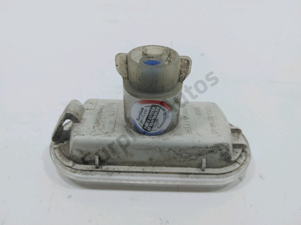 Répétiteur d'aile gauche