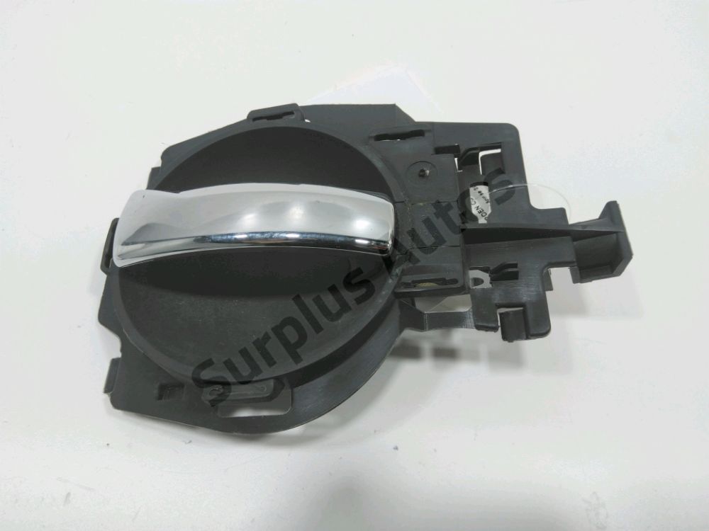 Poignée intérieure porte avant droite