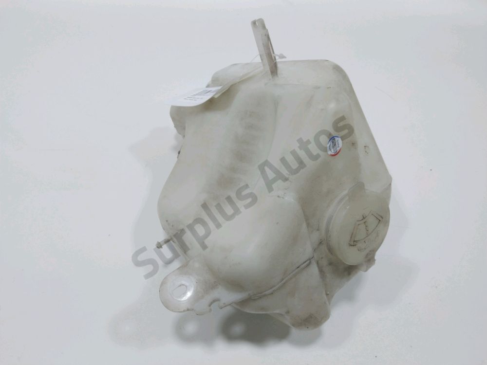 Réservoir de lave glace avant