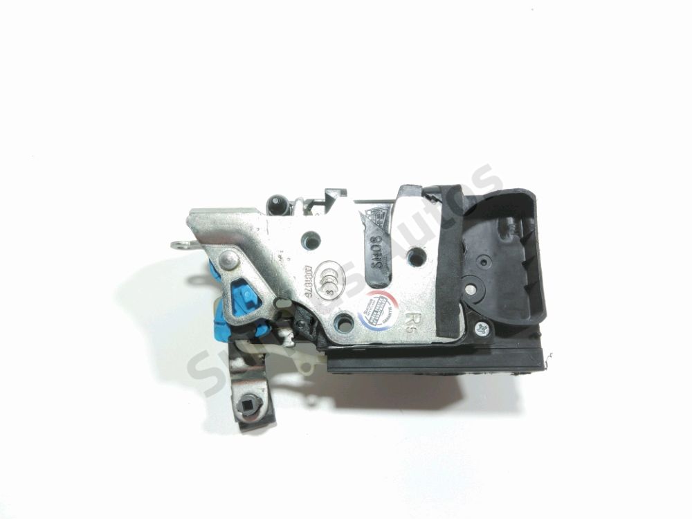 Serrure de porte avant droite