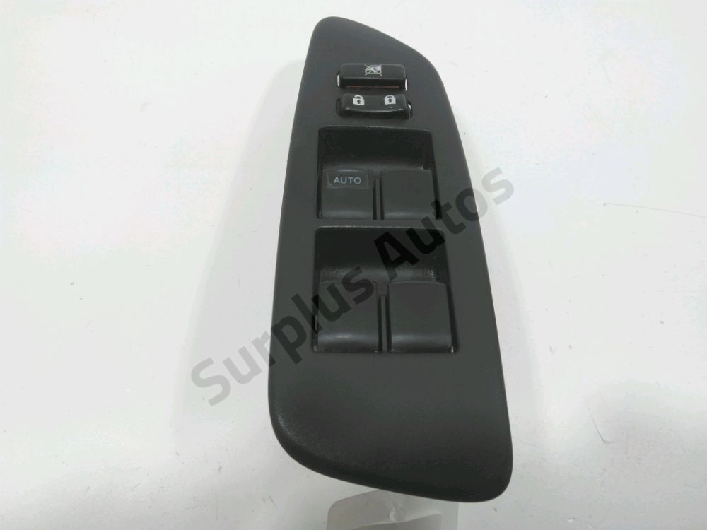 Commande leve-vitre avant gauche