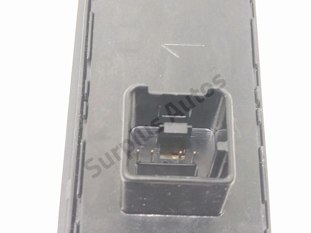 Commande lève-vitre avant gauche