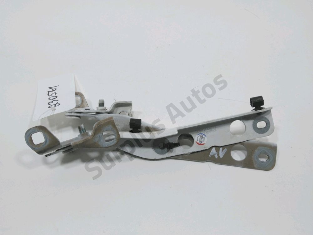 Jeu de charnières de capot