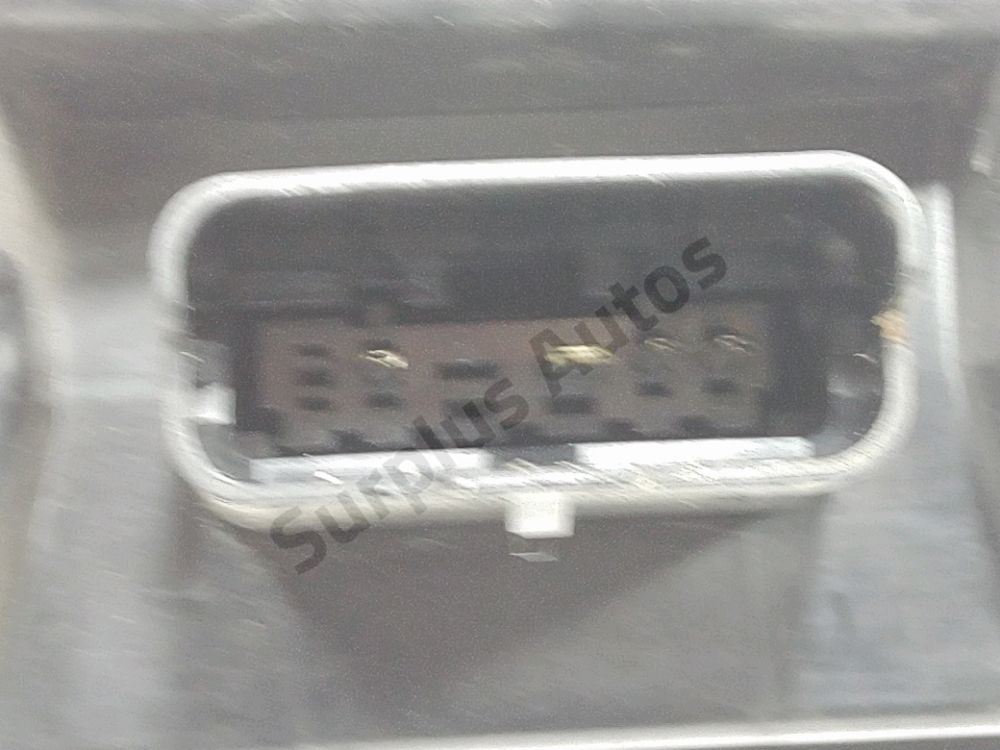 Feu diurne avant gauche