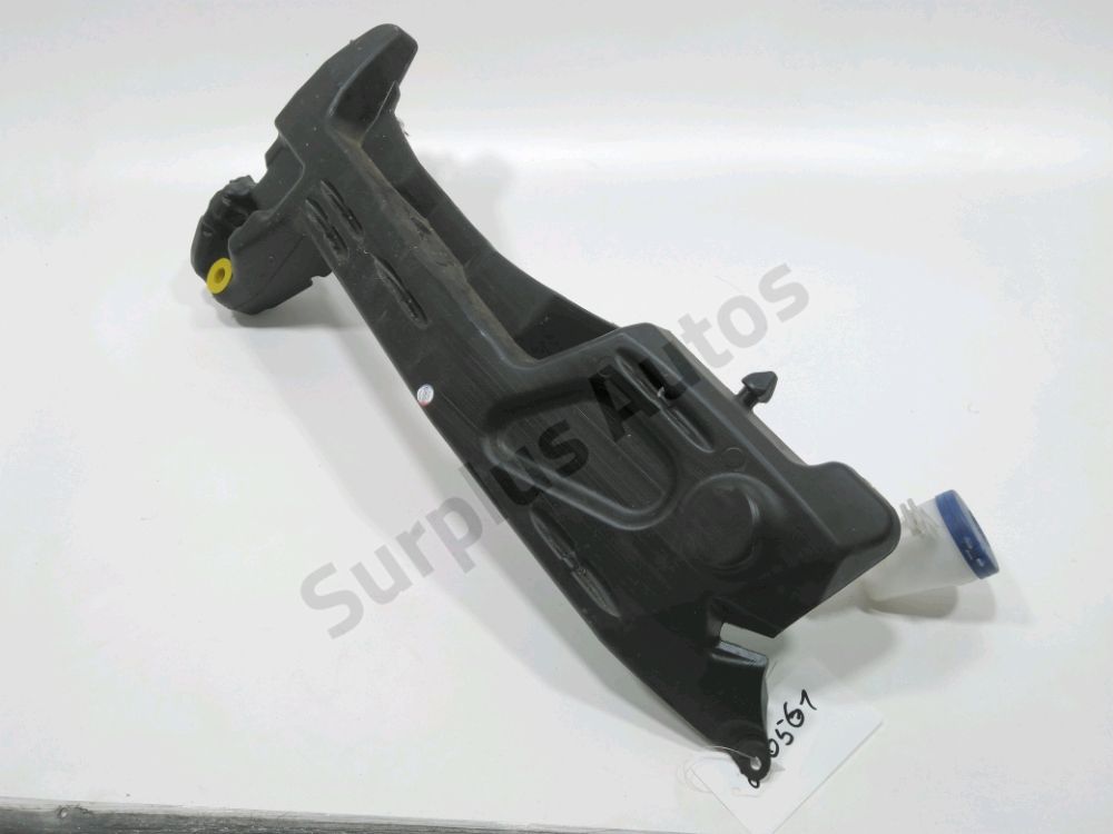 Reservoir de lave glace avant