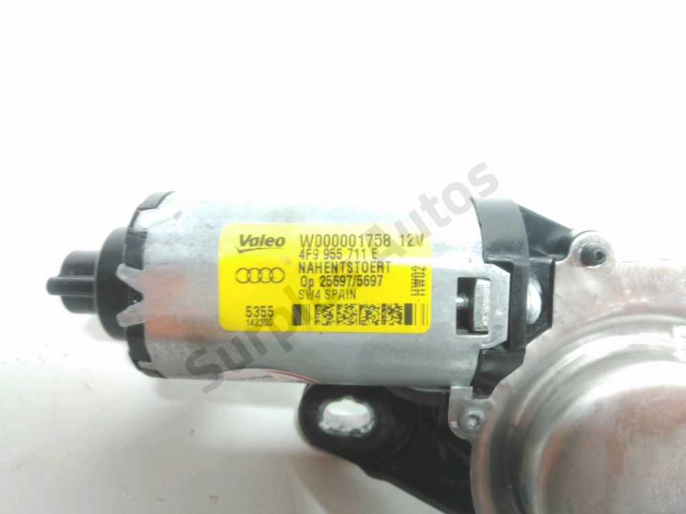 Moteur d'essuie glace arrière