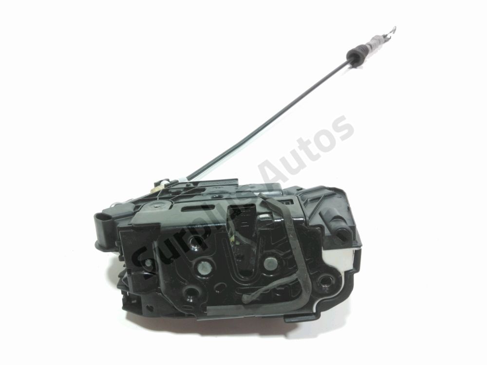 Serrure de porte avant droite