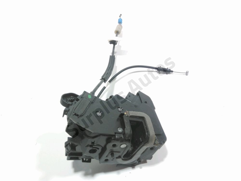 Serrure de porte avant droite