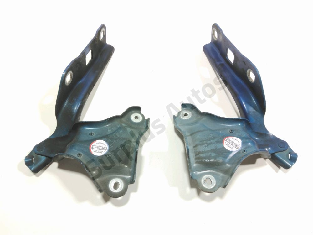 Jeu de charnières de capot