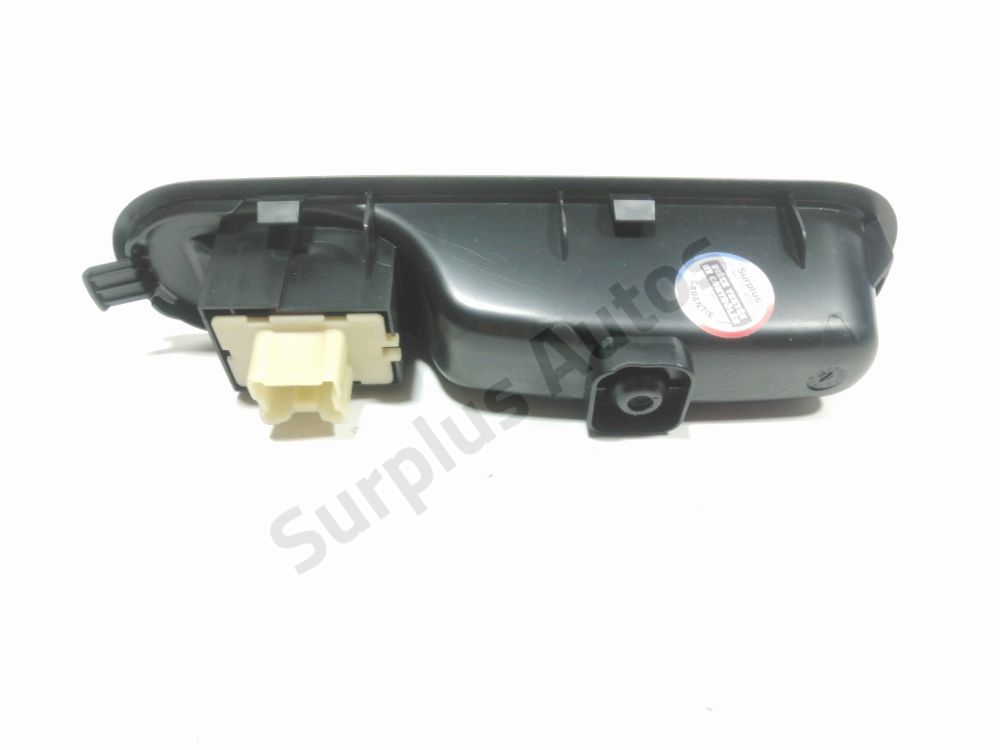 Commande lève-vitre avant droit