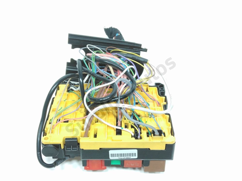 Boite à fusibles moteur