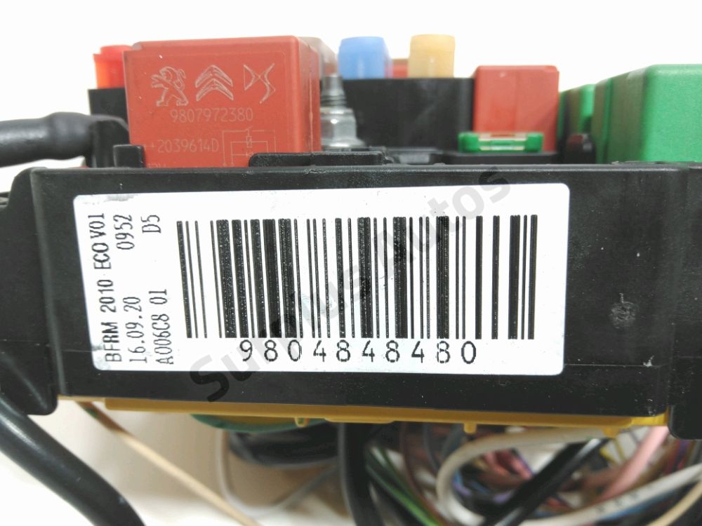Boite à fusibles moteur