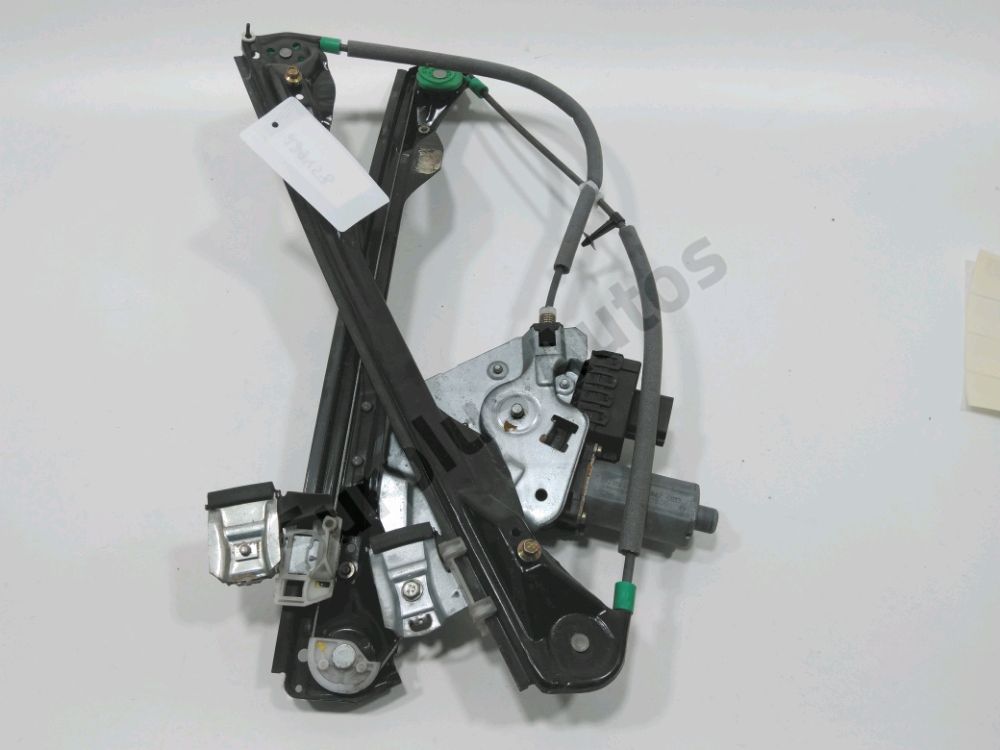 Lève-vitre électrique avant gauche