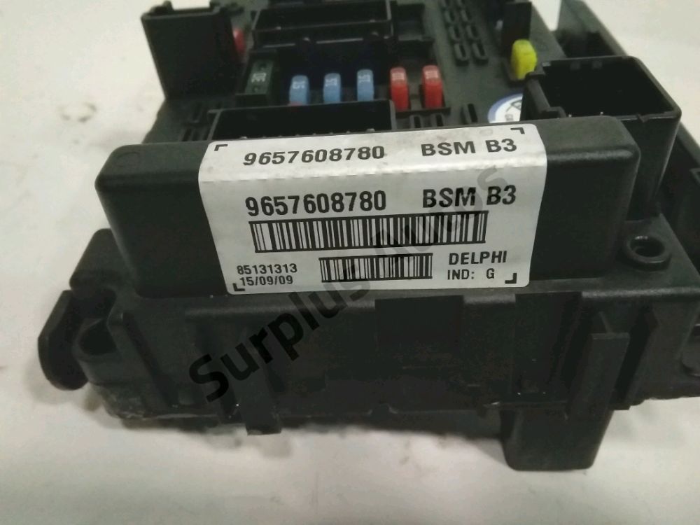 Boite à fusibles moteur