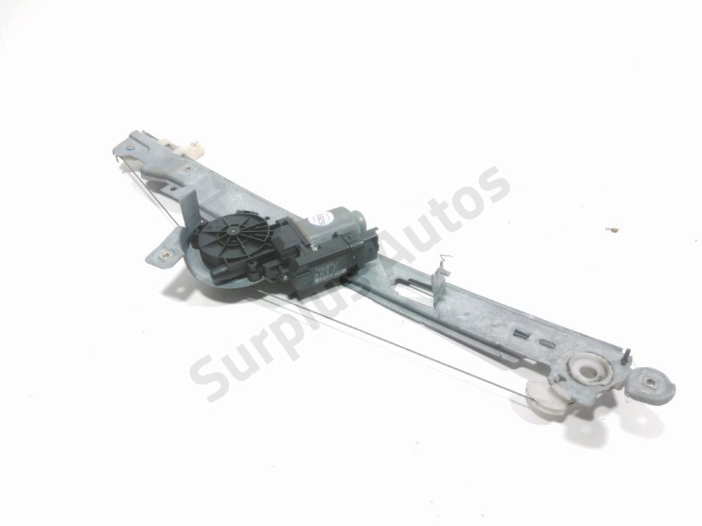 Lève-vitre électrique avant droit