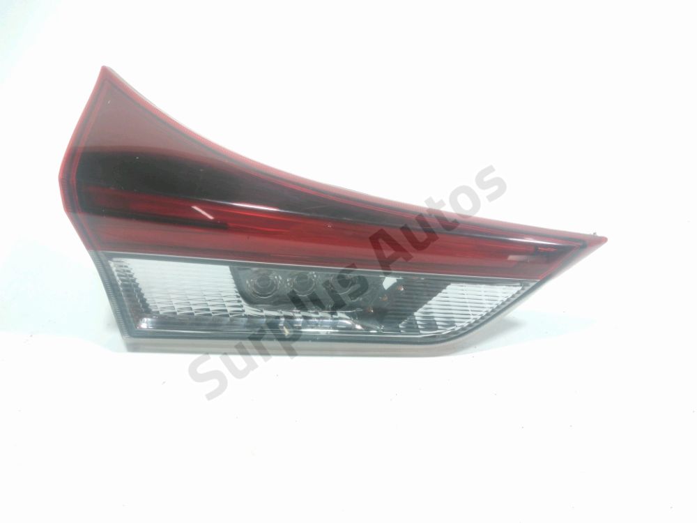 Feu arrière intérieur gauche