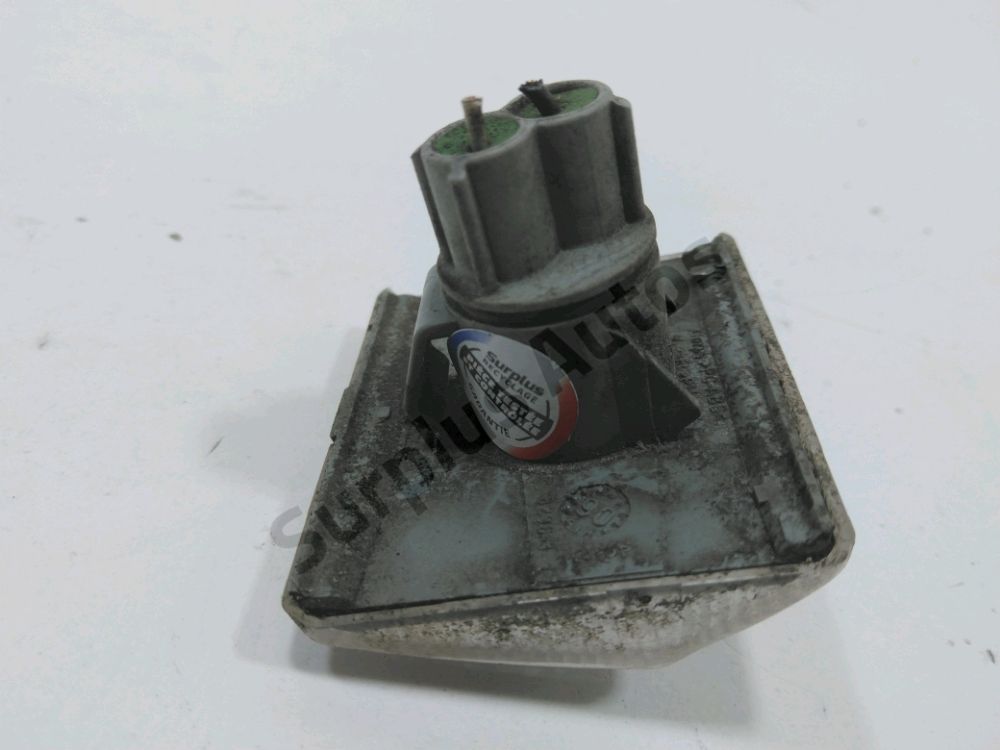 Répétiteur d'aile droit