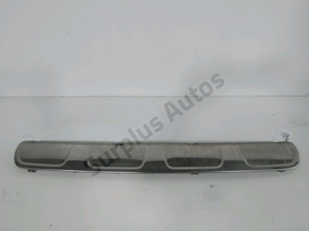 Support central de pare-choc arrière