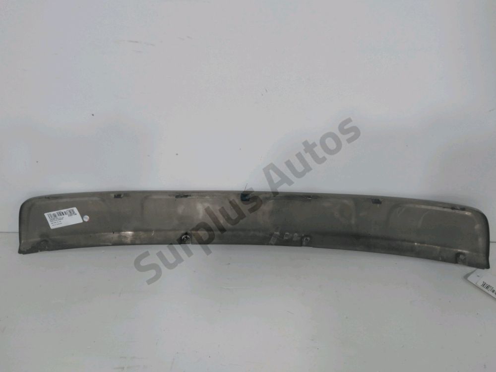 Support central de pare-choc arrière