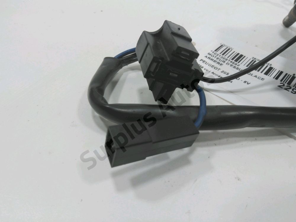 Moteur d'essuie glace arrière