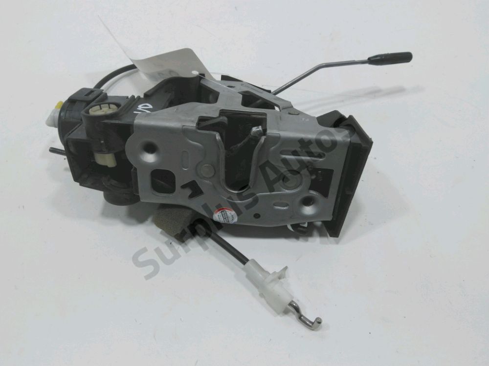 Serrure de porte avant droite