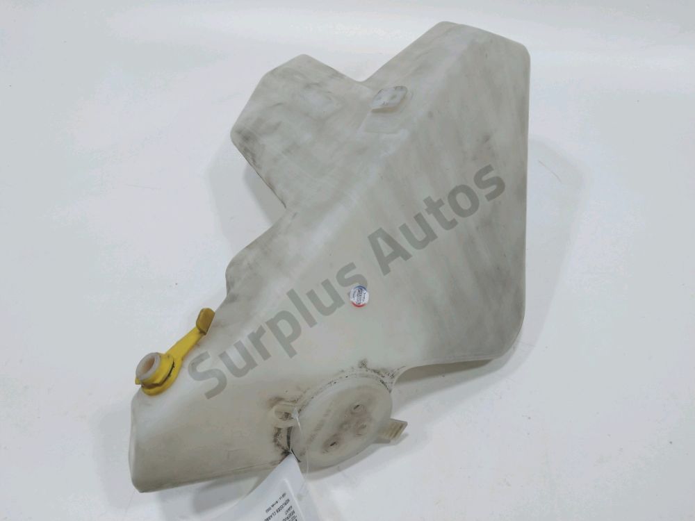 Reservoir de lave glace avant