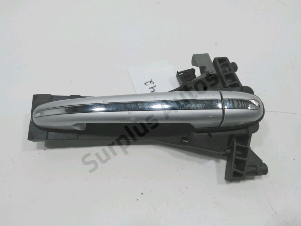 Poignée extérieure avant droite