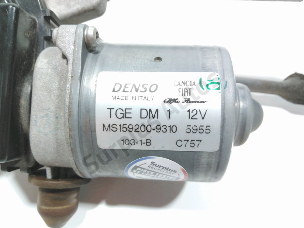 Mécanisme + moteur d'essuie glace avant