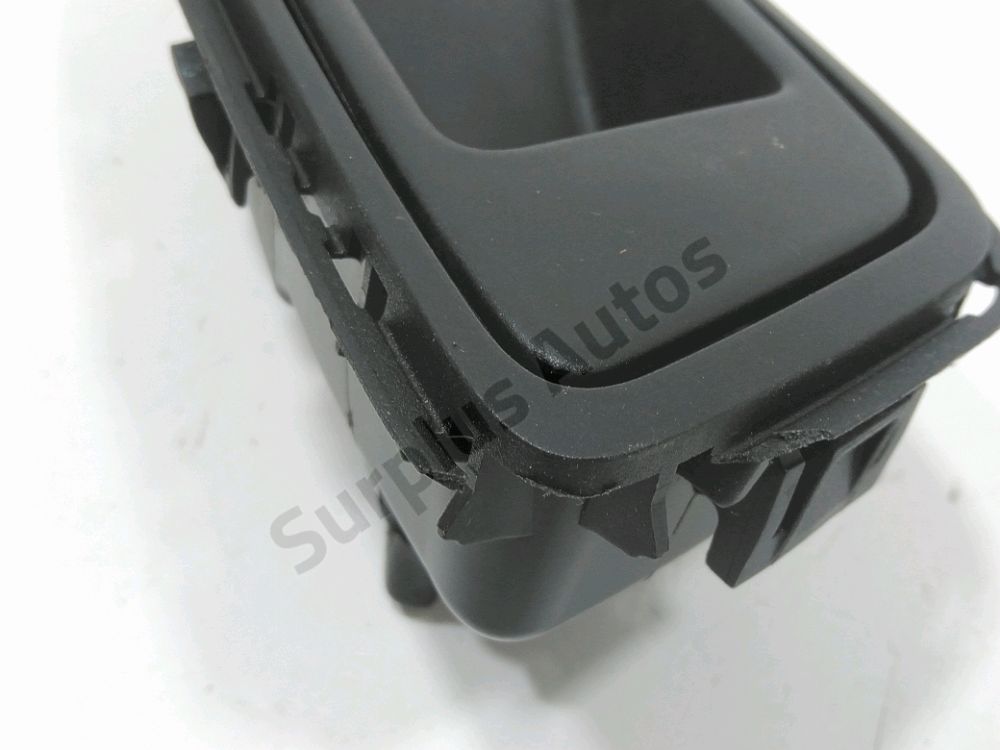 Poignée intérieure porte avant droite