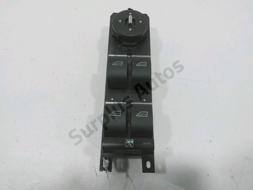 Commande leve-vitre avant gauche