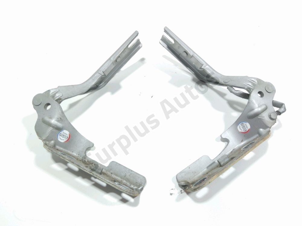 Jeu de charnières de capot