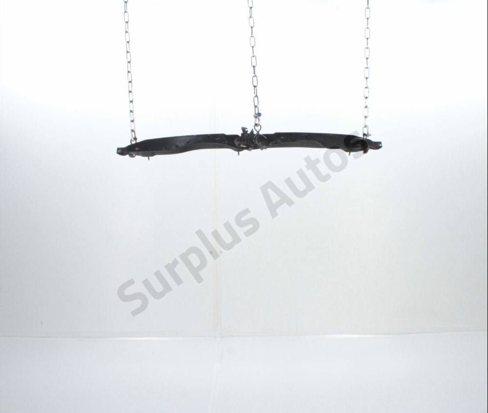 Traverse superieure armature avant