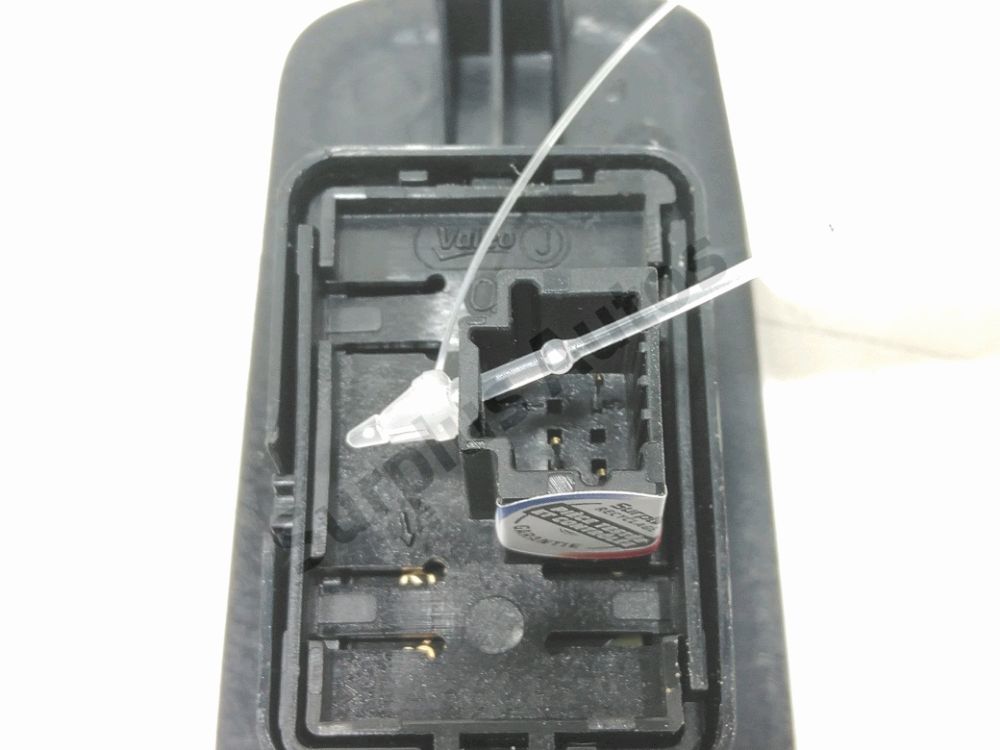 Commande lève-vitre arrière droit