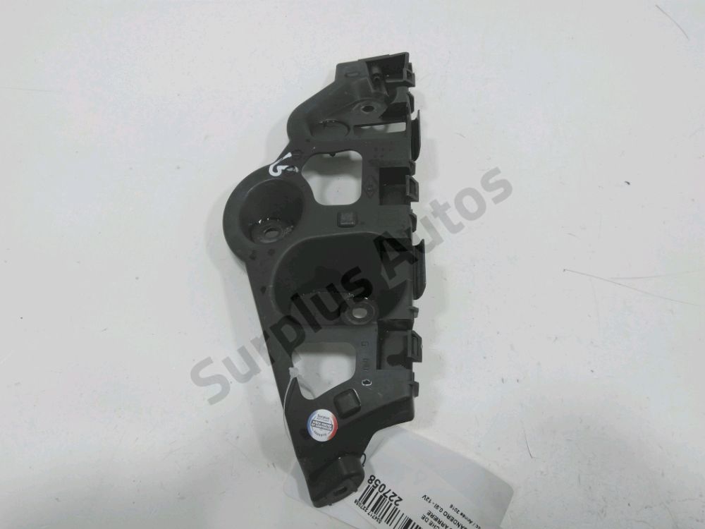 Support gauche de pare-choc arrière