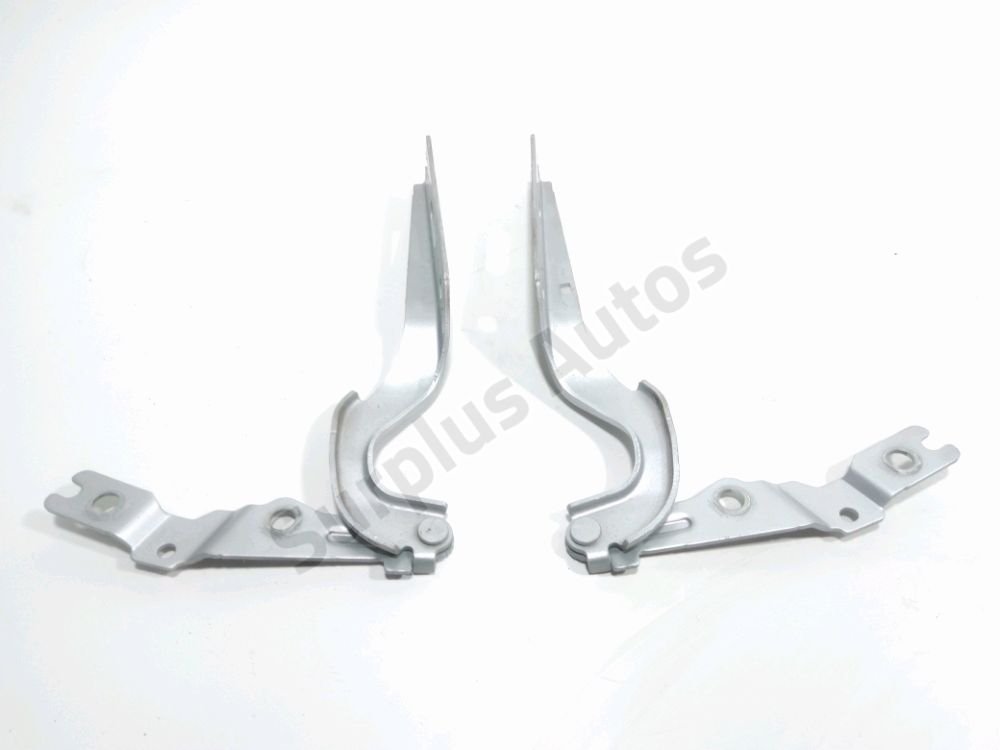 Jeu de charnières de capot