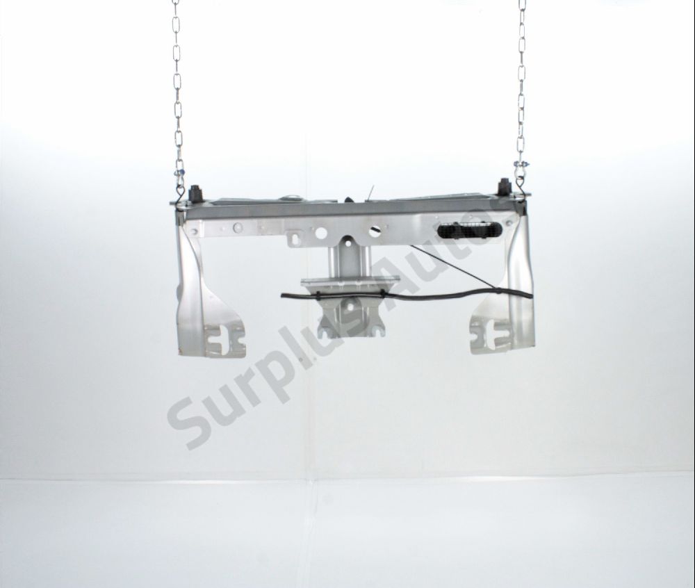 Traverse supérieure armature avant