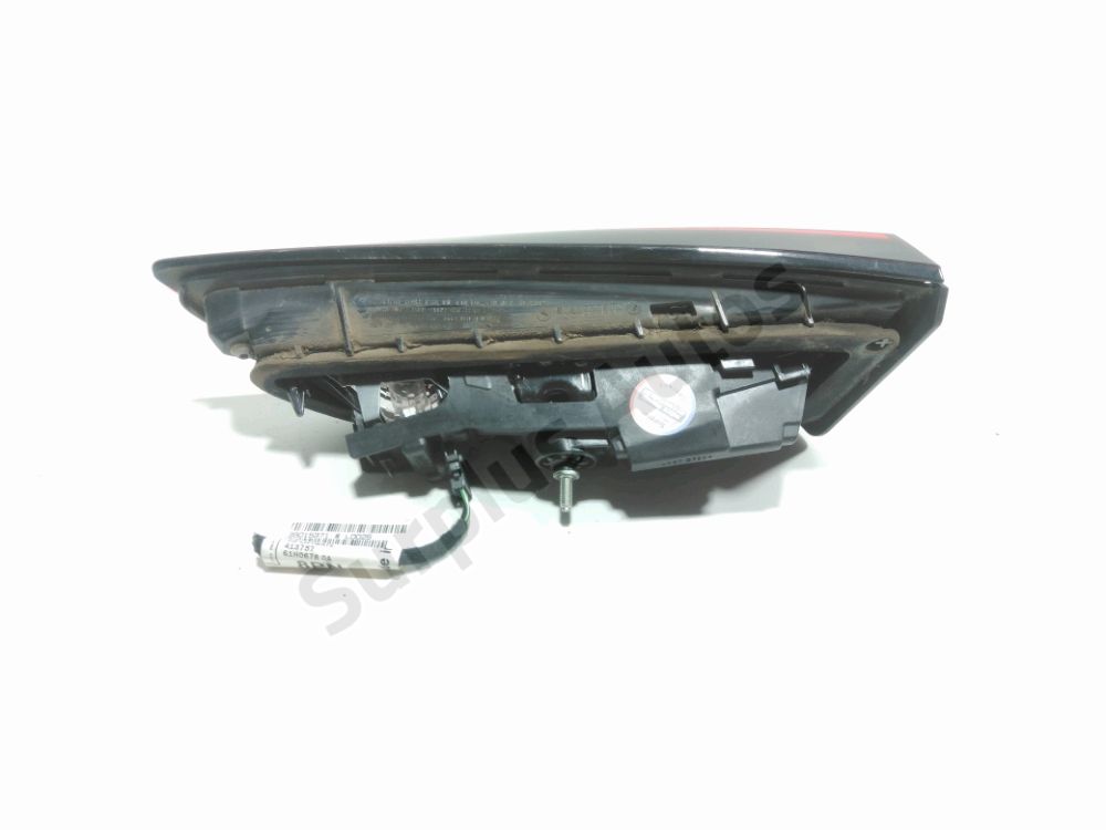 Feu arrière intérieur gauche