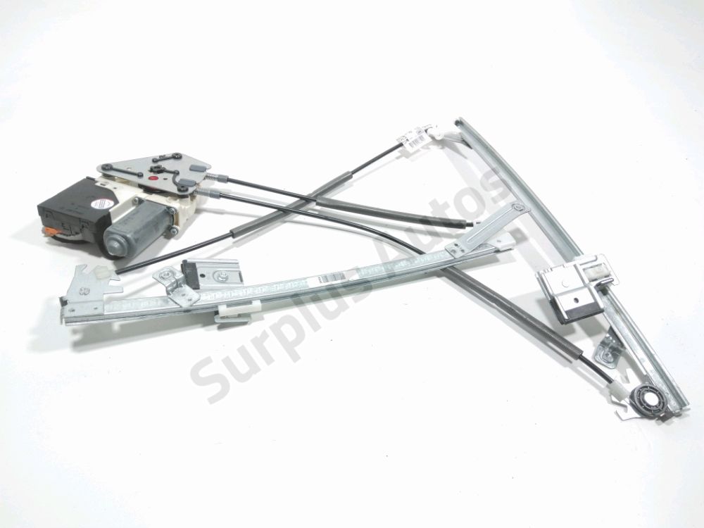 Lève-vitre électrique avant droit