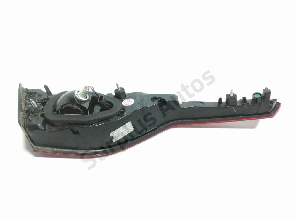 Feu arrière intérieur droit