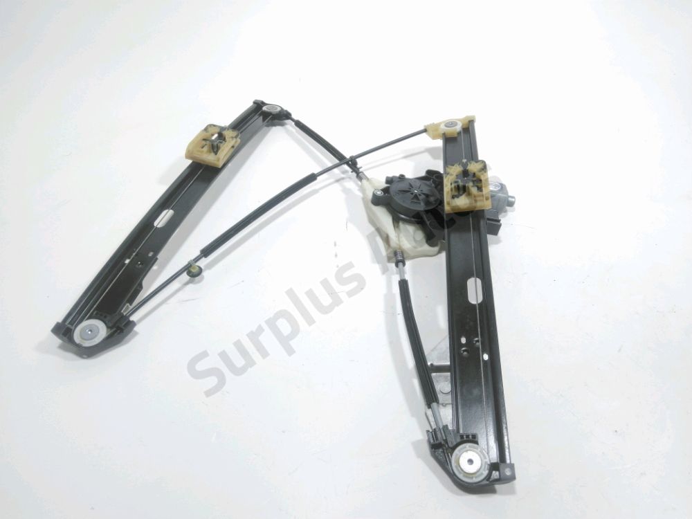 Lève-vitre électrique avant droit